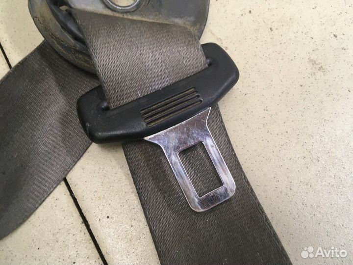 Ремень безопасности с пиропатроном Passat B5 1996