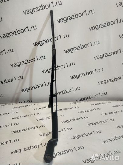 Поводок стеклоочистителя передний левый Audi Q7 (4