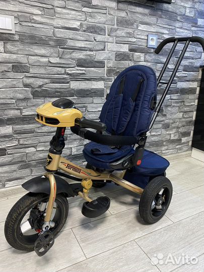 Трехколесный велосипед