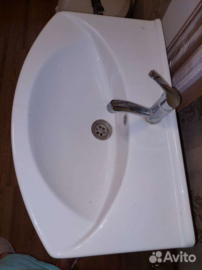 Тумба, смеситель, раковина для ванной бу