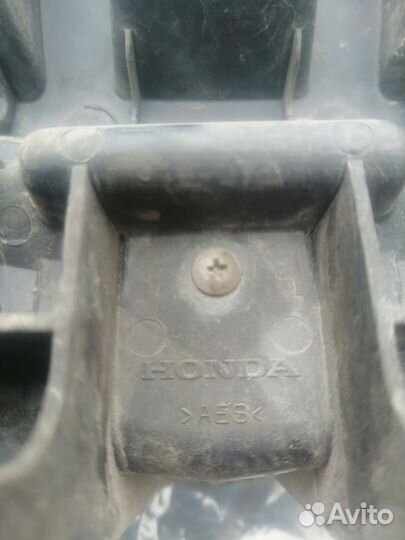 Решетка радиатора honda accord 8