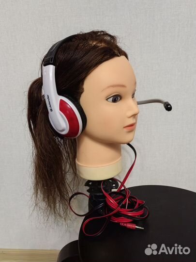 Проводные наушники с микрофоном