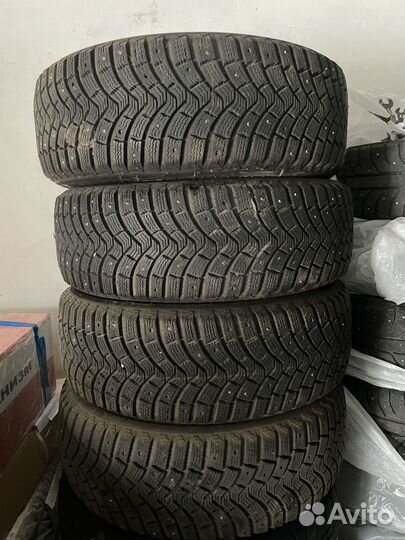 Michelin X-Ice North 215/65 R16 95T