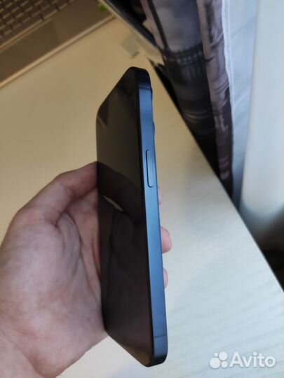 iPhone 15 Pro, 256 ГБ