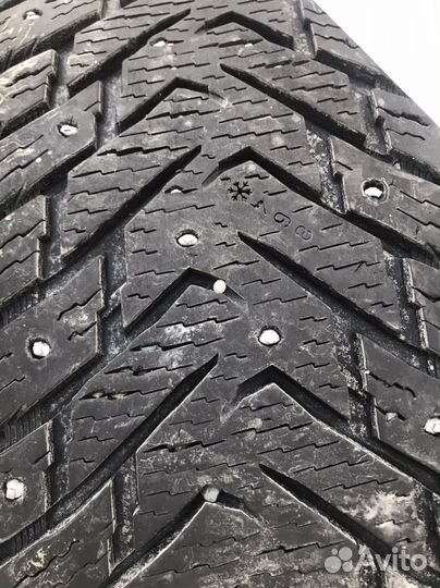 Nokian Tyres Hakkapeliitta 8 SUV 285/60 R18
