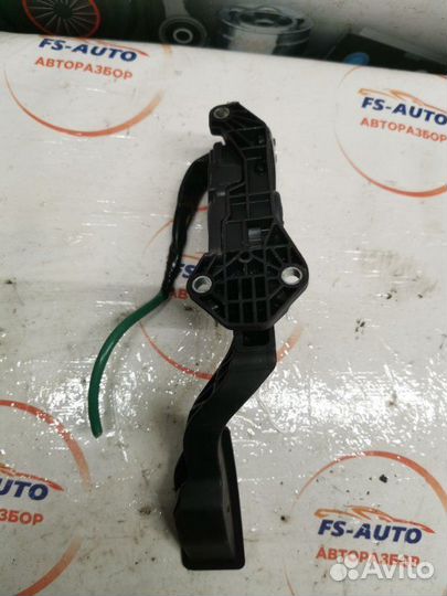 Педаль газа Suzuki Sx4 1.6 M16A 2012