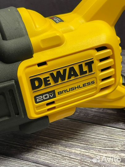 Сабельная пила Dewalt DCS386 Азия