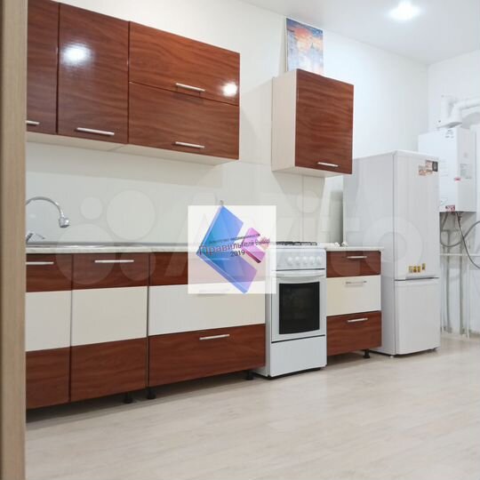 2-к. квартира, 55 м², 3/18 эт.