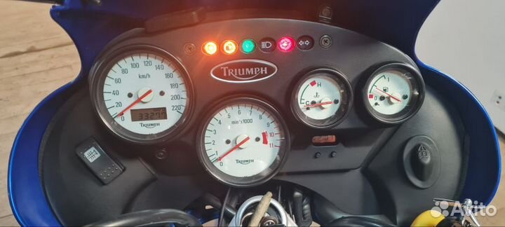 Triumph tiger 955i