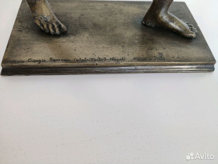 Бегуны из музея. итальянская старая бронза