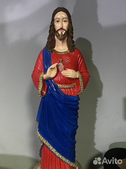 Фигура Иисуса и Марии