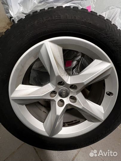 R19 Nokian Tyres Hakkapeliitta 8 SUV 255/55, PCD 5x112 DIA 66.6