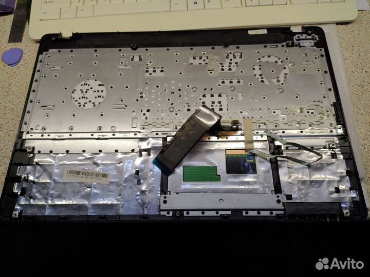 Топкейс Asus x550