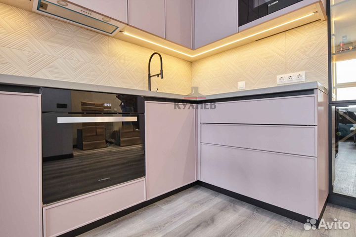 Кухонный гарнитур / Кухня под заказ