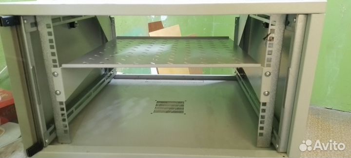 Шкаф настенный 6U