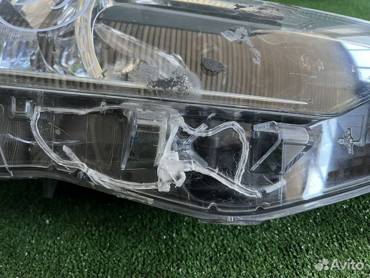 Фара правая toyota corolla 180
