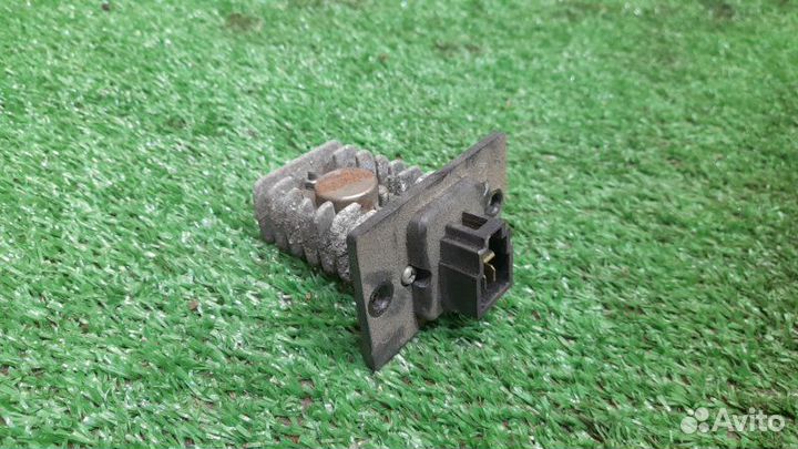 Резистор отопителя Hyundai Sonata 4 EF 2.0 G4GC