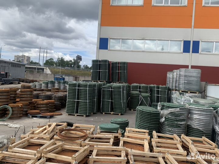 Люк чугунный новый