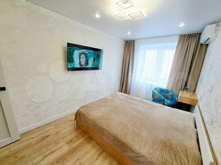 2-к. квартира, 54 м², 9/10 эт.