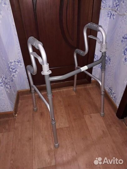 Ходунки для инвалидов