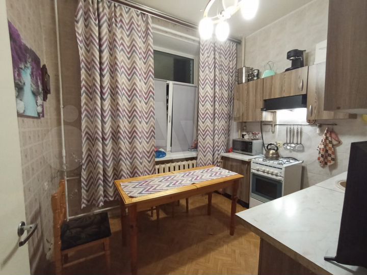 Комната 15 м² в 3-к., 1/5 эт.