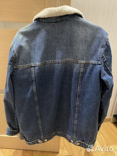Утепленная куртка джинсовая stradivarius