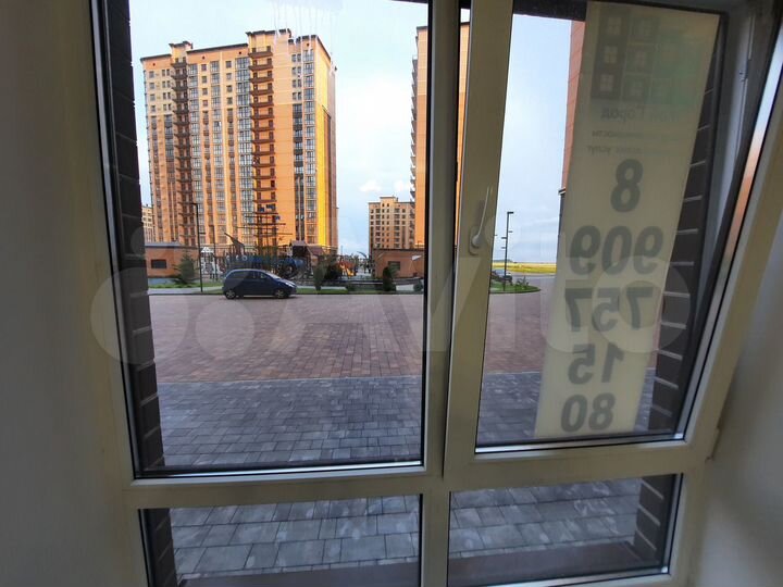 2-к. квартира, 56 м², 1/20 эт.