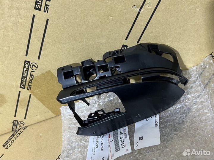 Крышка зеркала левая Toyota Camry XV70 20170-2021