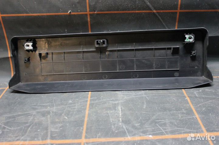 Площадка номерного знака - Honda CR-V 4