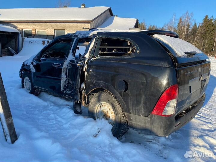 SsangYong Actyon Sports 2.0 AT, 2008, битый, 160 000 км