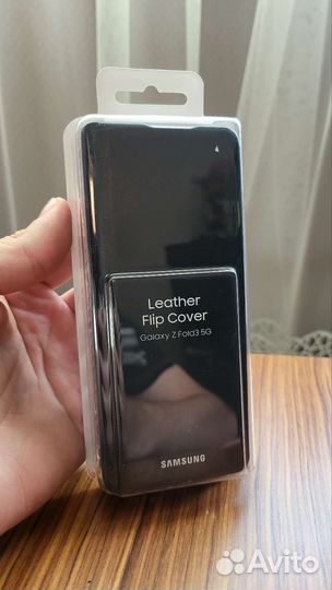 Кожаный чехол samsung z fold 3