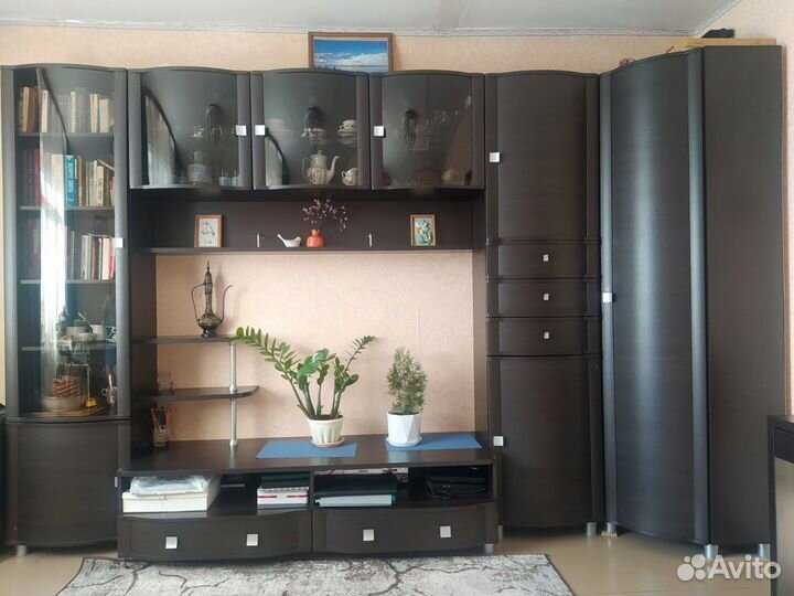 Стенка в гостиную