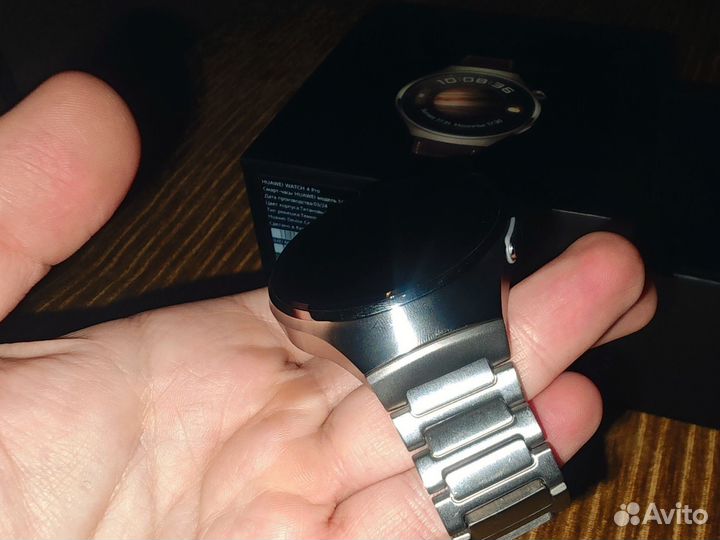 Huawei watch 4 PRO с неоригинальным титановым