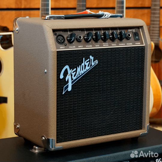 Комбоусилитель для акустической гитары Fender