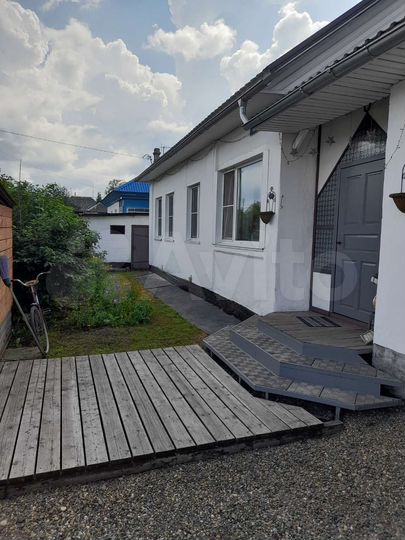 Дом 64,5 м² на участке 6 сот.