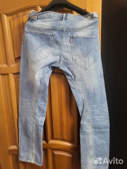 Джинсы Levis engineered