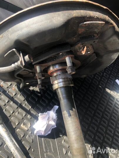 Полуось левая land cruiser 100