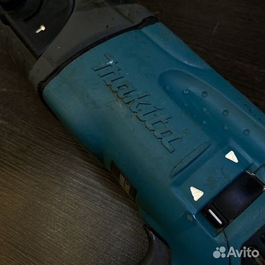 Перфоратор Makita HR2470