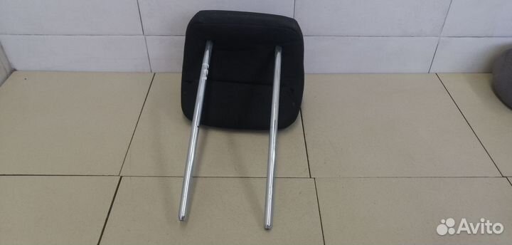 Подголовник Focus II 2008-2011