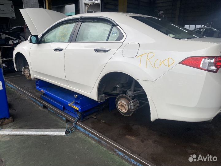 Крепление бампера Honda Accord CU2 (Переднее)