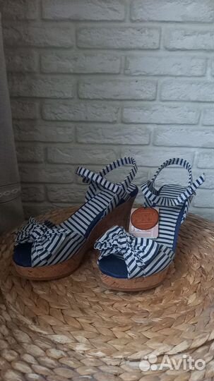 Босоножки женские 38