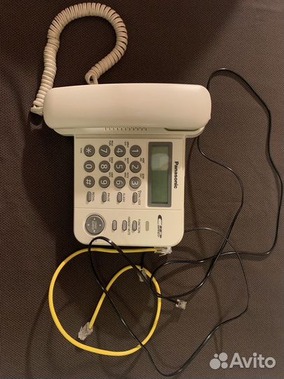 Телефон проводной Panasonic KX-TS2356RU