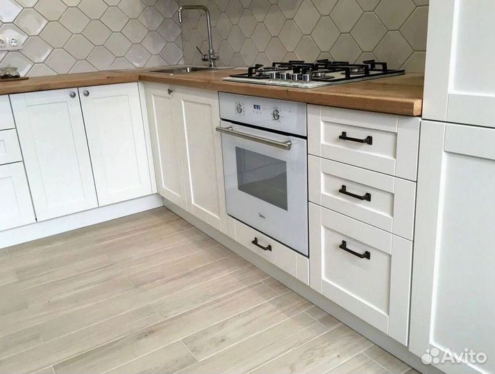 Кухонный гарнитур угловой на заказ