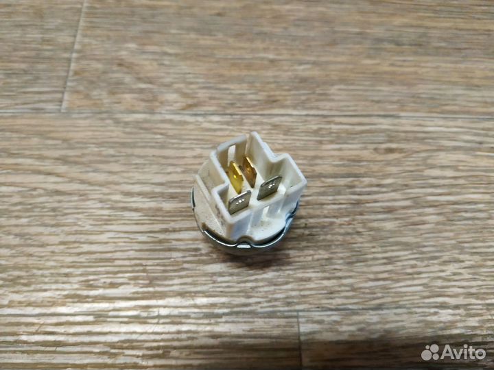 Реле Toyota 056700-4670