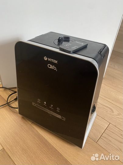 Воздухоувлажнитель Vitek VT-2336 BK