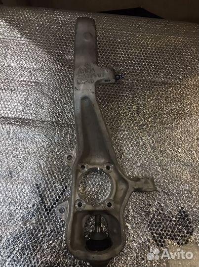 Поворотный Кулак Mercedes X166 GLE Левый