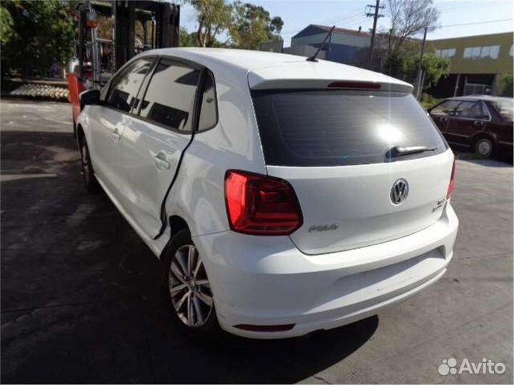 Разбор на запчасти Volkswagen Polo 2014