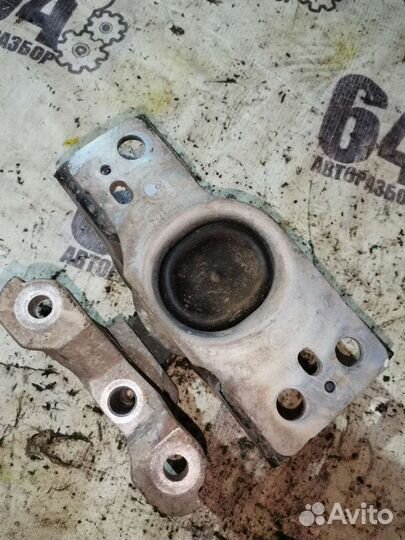 Подушка двигателя правая для Nissan Note E11