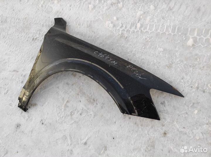 Крыло поврежденное переднее правое Audi Q5 2014