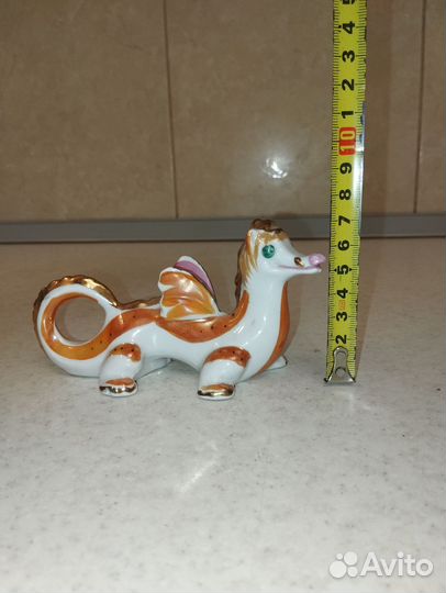 Статуэтка дракон